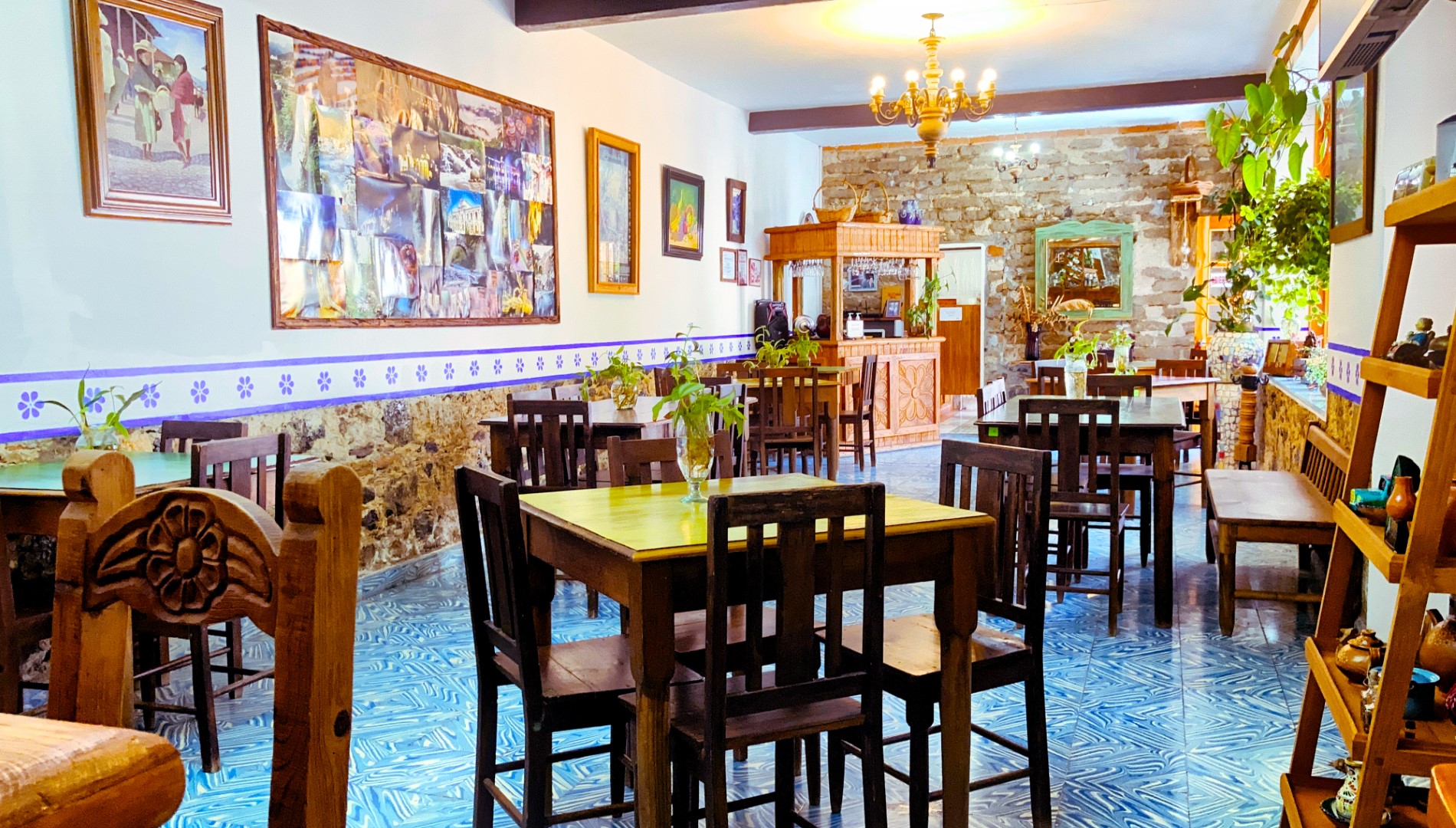 Hostal Plaza Central Slider 1