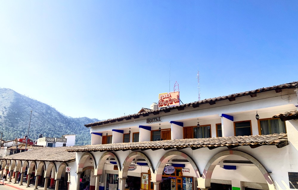 Hostal Plaza Central Gallery
