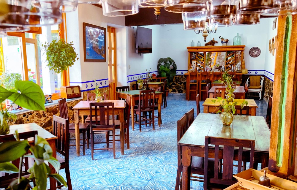 Hostal Plaza Central Gallery