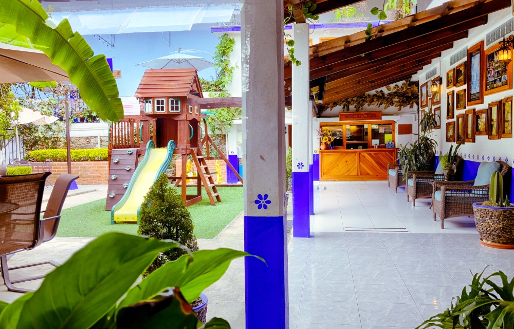 Hostal Plaza Central Gallery